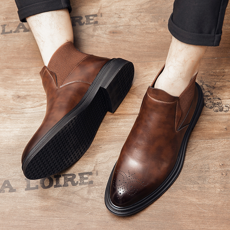Men Formal Wear With Boots - รองเท้าหนังหุ้มข้อสูงเป็นรองเท้าอเนกประสงค์สำหรับผู้ชาย รองเท้าสไตล์บริติชย้อนยุคแบบโบรกสำหรับธุรกิจ และรองเท้าลำลองสำหรับวัยรุ่นที่สวมใส่ในโอกาสทางการและเทรนด์แฟชั่น
