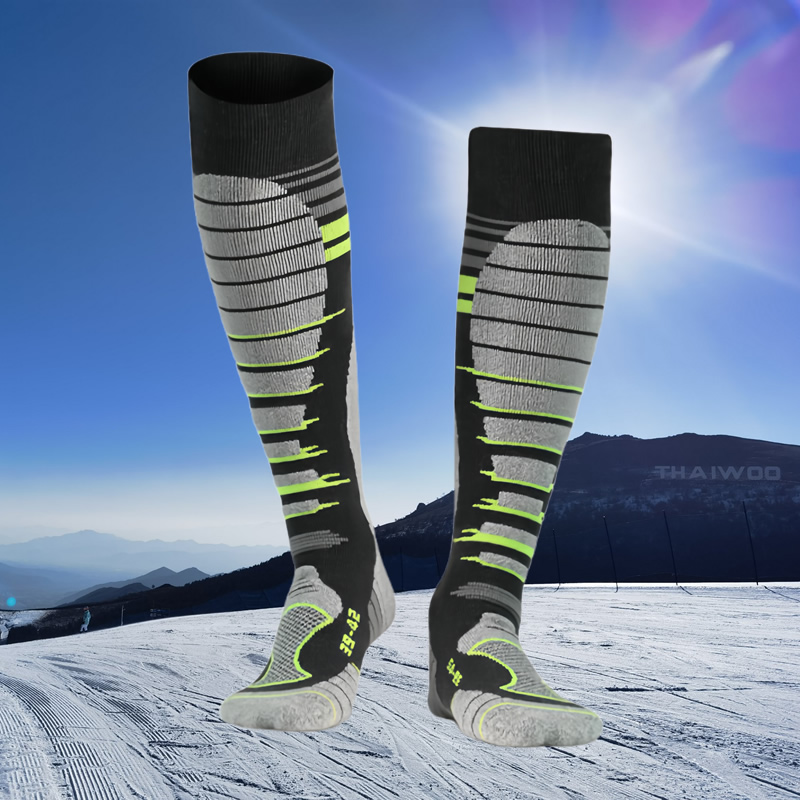 ถุงเท้าขนแกะเมอริโนสำหรับเล่นส - Sock Garter Men บทวิจารณ์และราคา