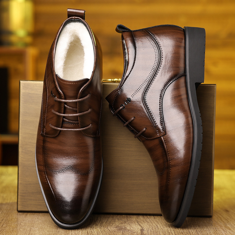 ผู้ชายรองเท้าหนังฤดูหนาวกํามะห - Men Formal Wear With Boots บทวิจารณ์และราคา